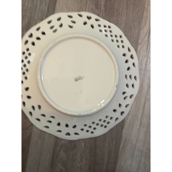 Set Of 3 Vintage Floral Porcelain Plates With Intricate Cutout Design & Pink Ros - Picture 11 of 16